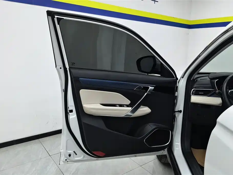 GEELY AUTOMOBILE BOYUE