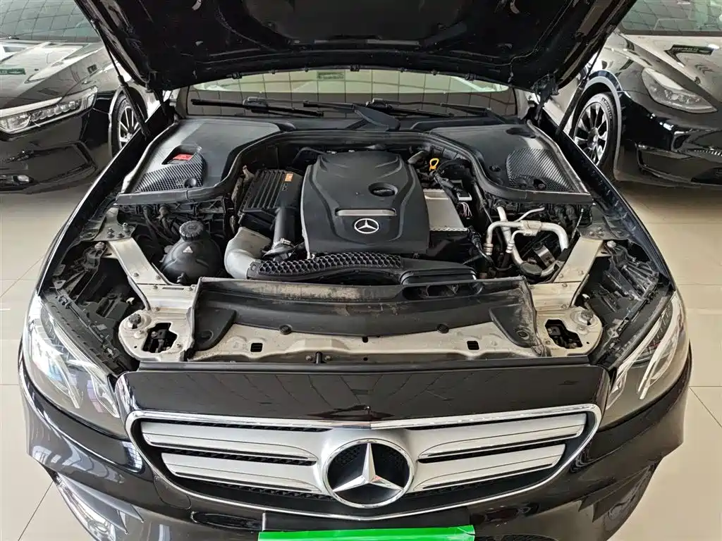 Mercedes-Benz E-Class 2016 E 300 L Sport Fashion Type фото 20