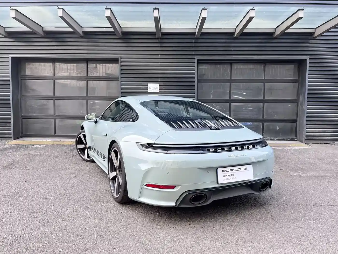Porsche 911 2025 Carrera 3.0T фото 8