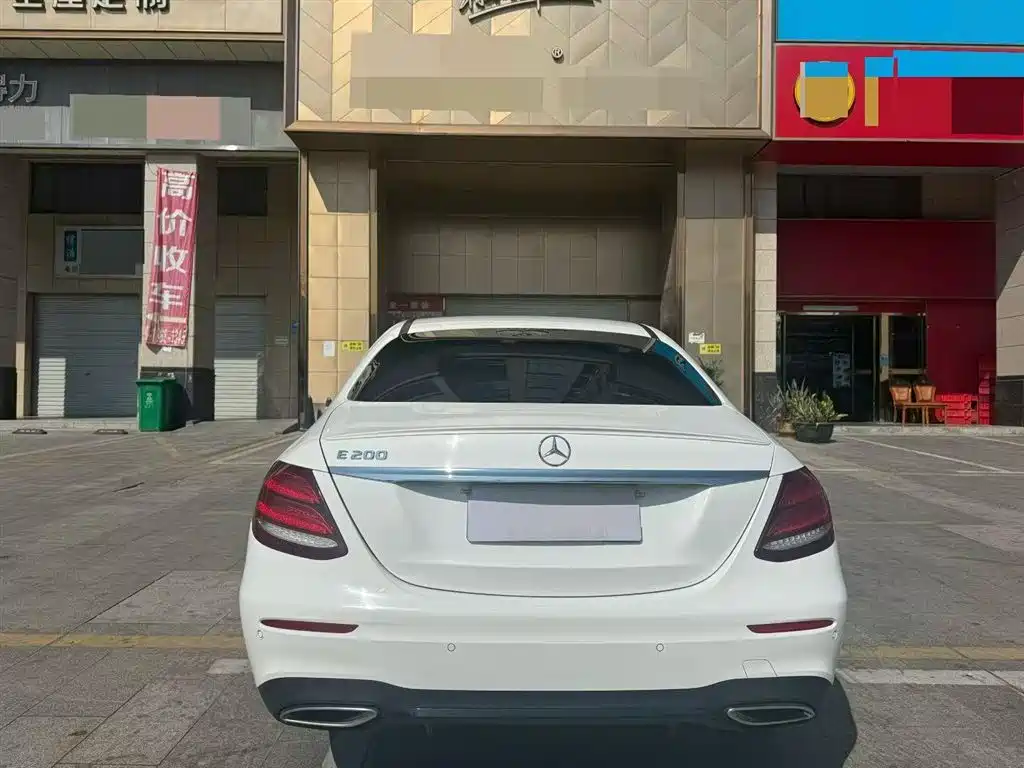 Mercedes-Benz E-Class 2018 E 200 Sport фото 8