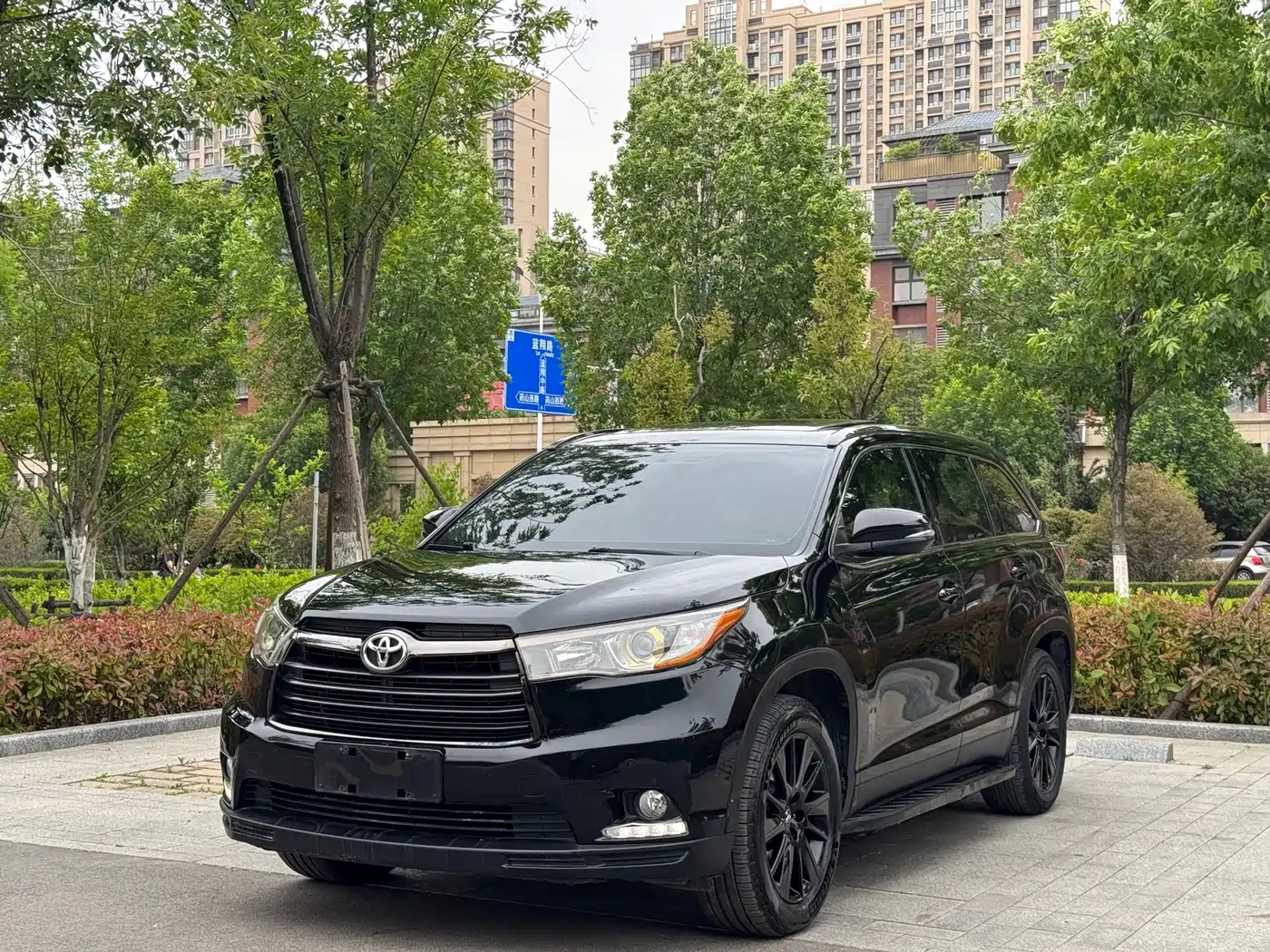 Toyota Highlander 2017 2.0T 4WD Gloss Black Limited Edition