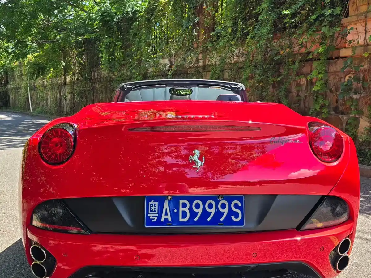 Ferrari California T 2010 2009 4.3L Standard