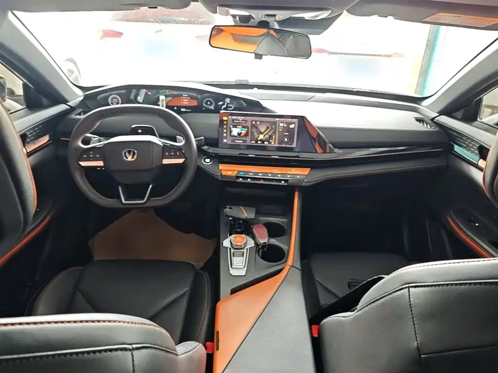 CHANGAN UNI-V