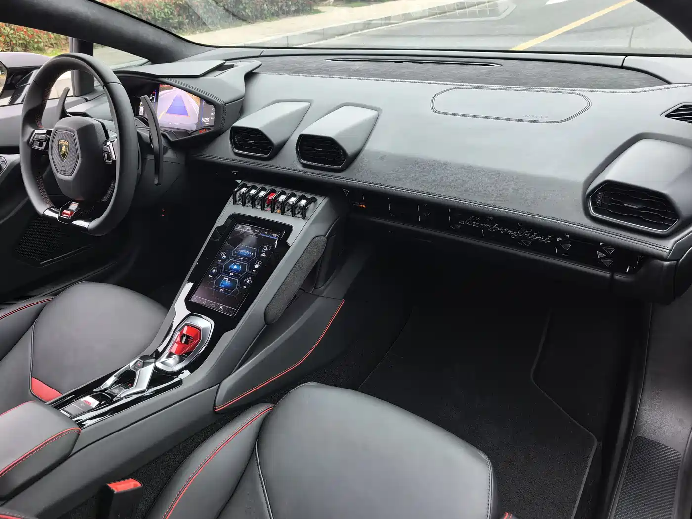 LAMBORGHINI HURACÁN