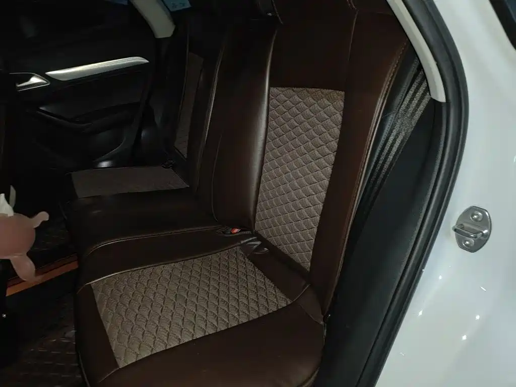 Фото 15 - Audi Q3