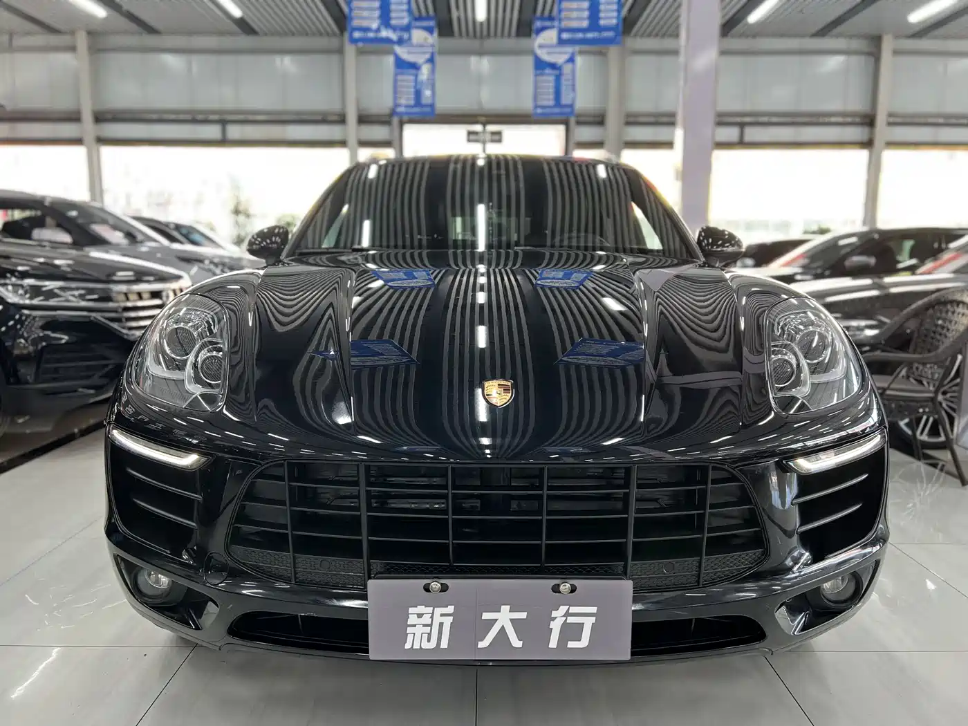 Porsche Macan 2017 Macan 2.0T фото 2