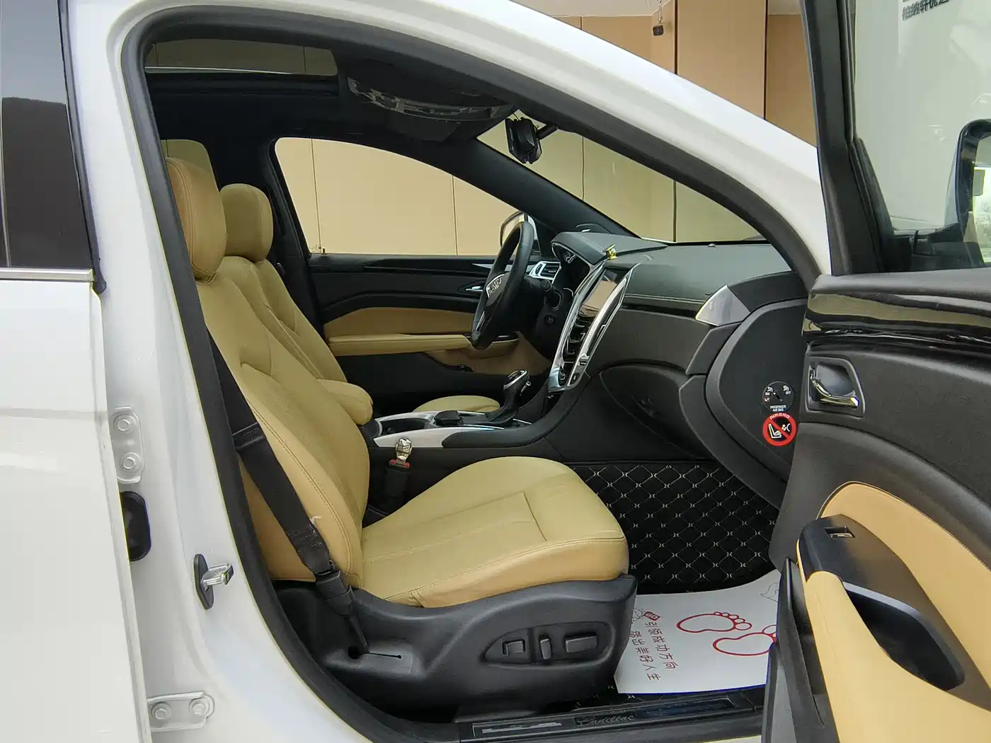 Cadillac SRX 2014 3.0L Flagship Model фото 11