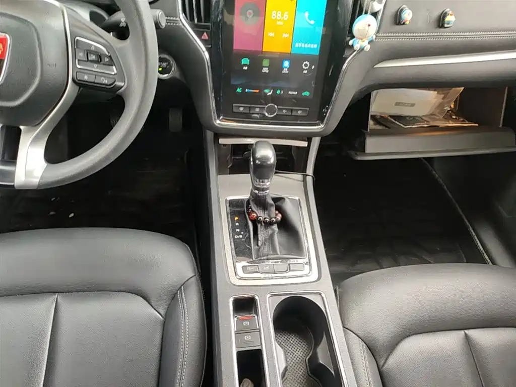 Roewe i6 2020 2020 PLUS 1.6L CVT 4G Connected Glory Flagship Edition