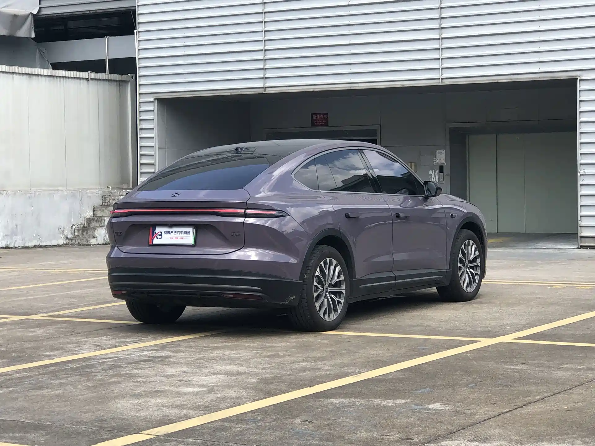 Фото 6 - NIO EC6