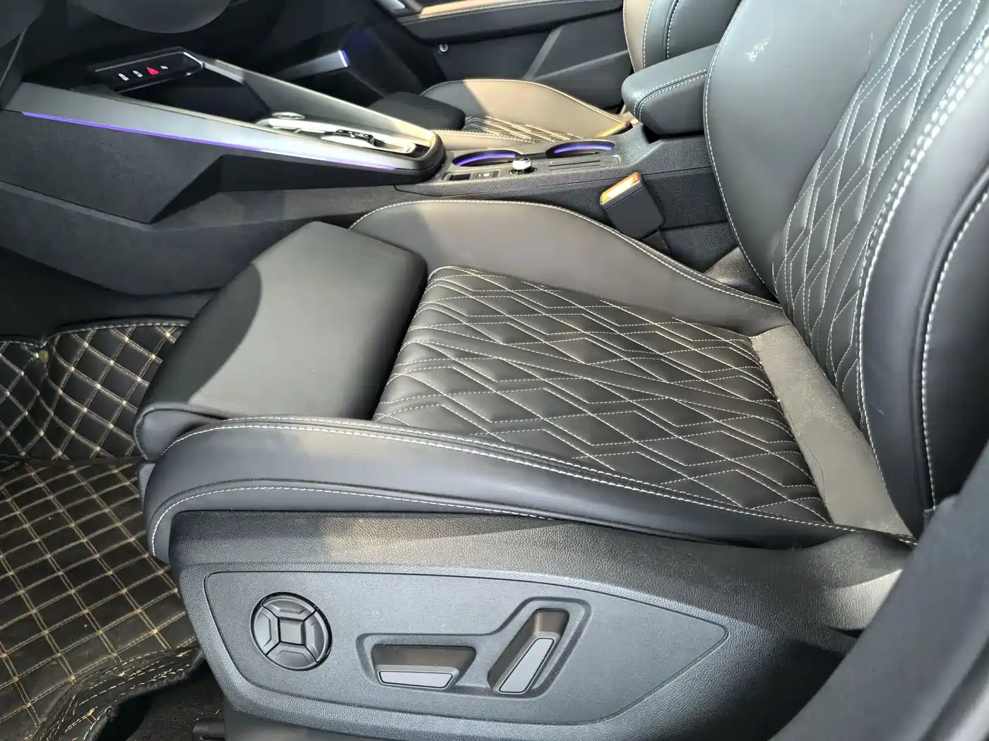 Audi A3 2025 2025 Sportback 35TFSI Flying Premium