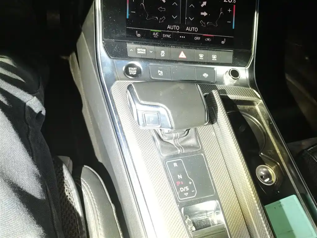 Audi A6L 2021 45 TFSI quattro Exclusive Sport фото 14
