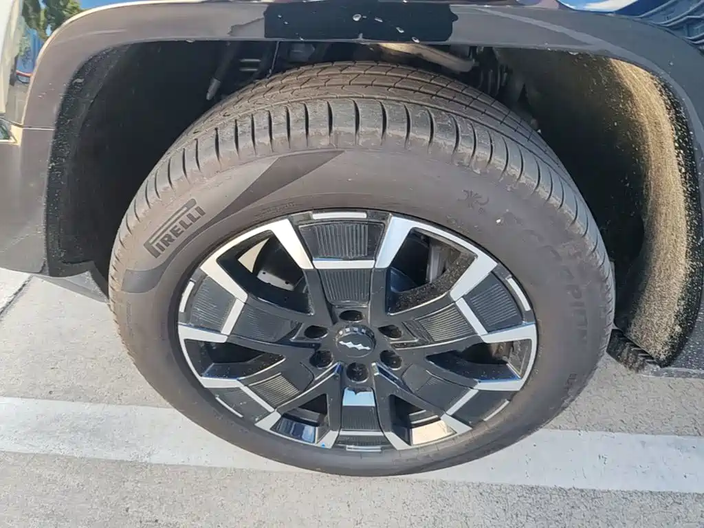 Fang Cheng Bao Leopard 8 2026 2025 Zhiyong Flagship 6-Seater