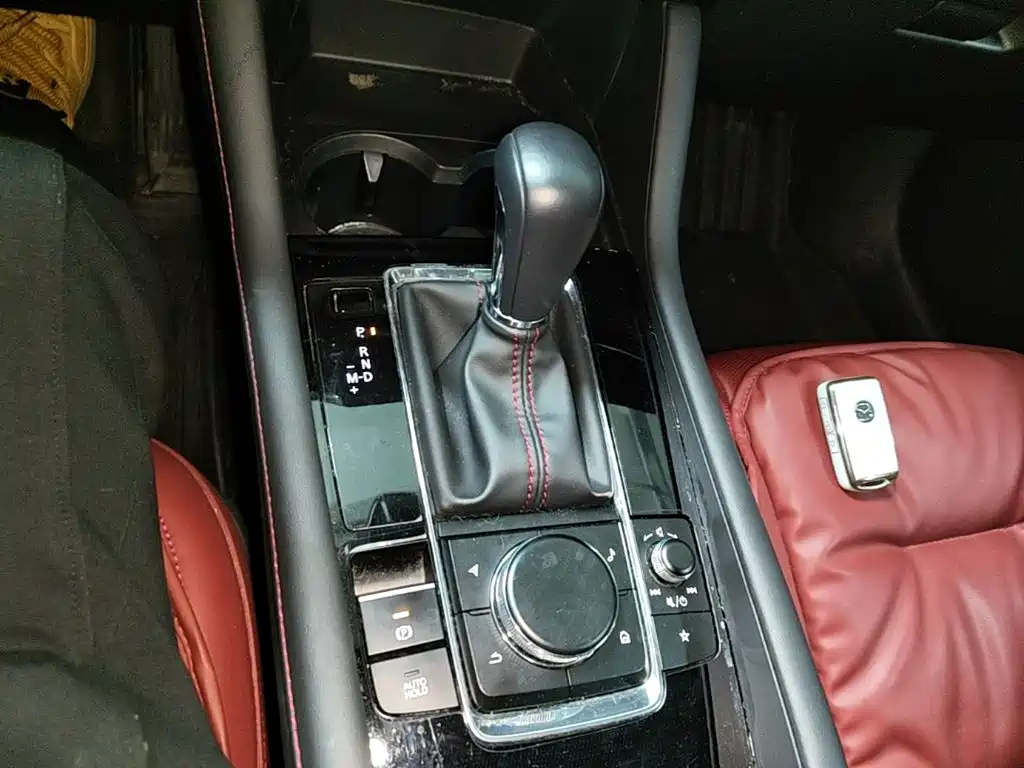 Mazda Mazda 3 2025 2023 2.0L Auto Zhiyao