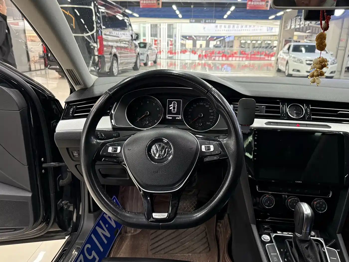 Volkswagen Magotan 2018 330TSI DSG Leading фото 2
