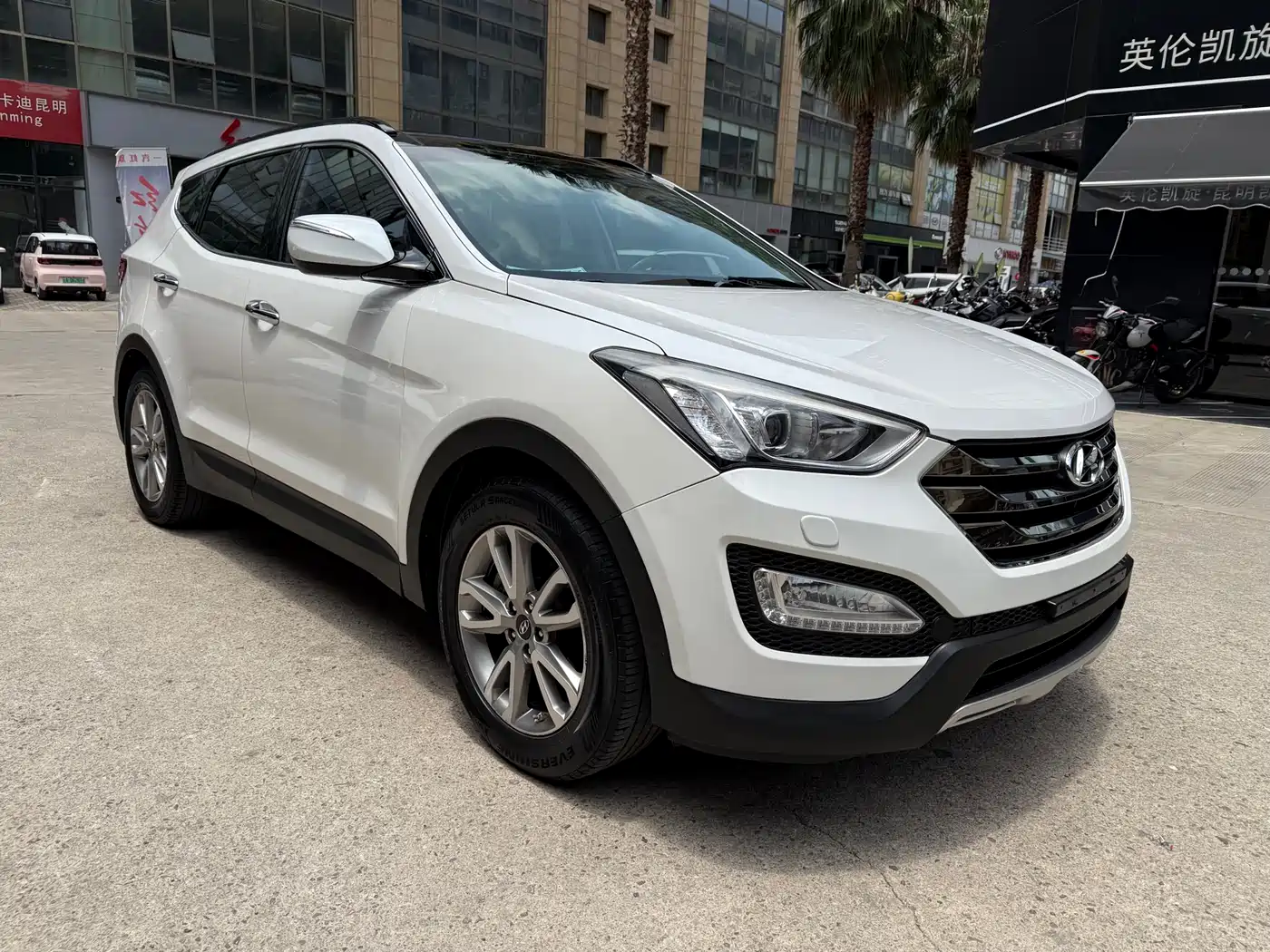 Hyundai Santa Fe 2013 Model 2.4L Automatic 4WD Smart фото 7