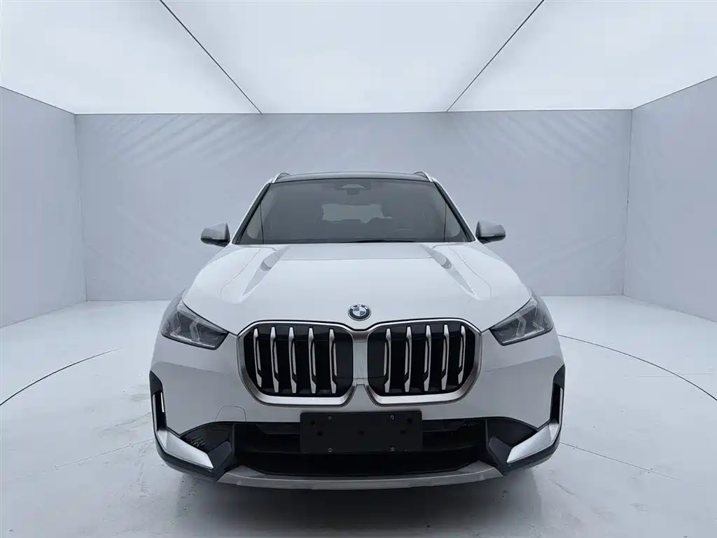 BMW X1 2023 sDrive20Li X Design Package фото 2