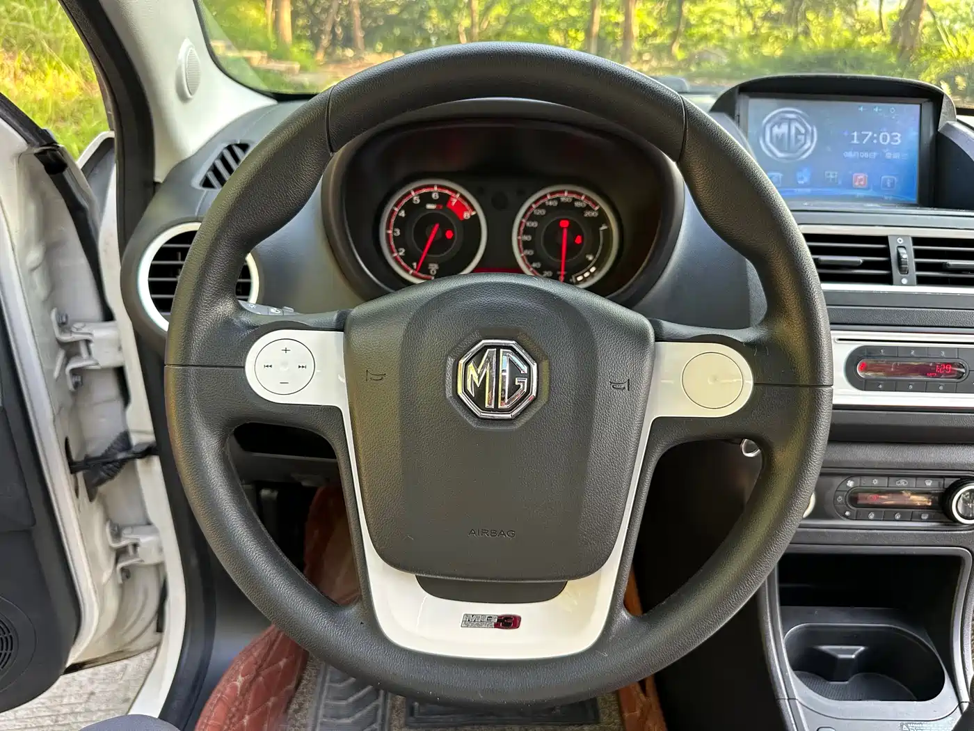MG 3SW 2016 2015 1.5L AMT Elite