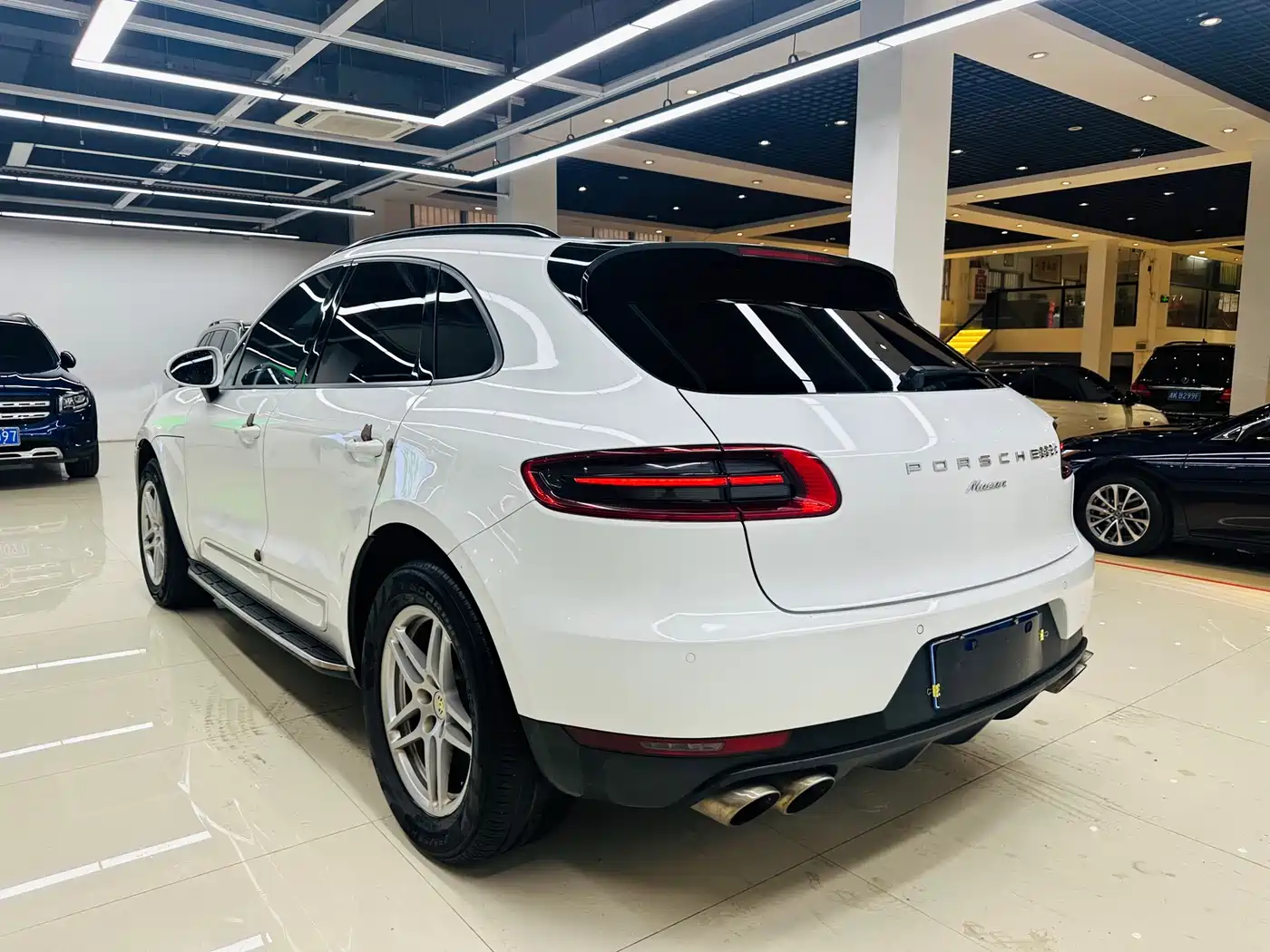 Porsche Macan 2017 Macan 2.0T фото 11