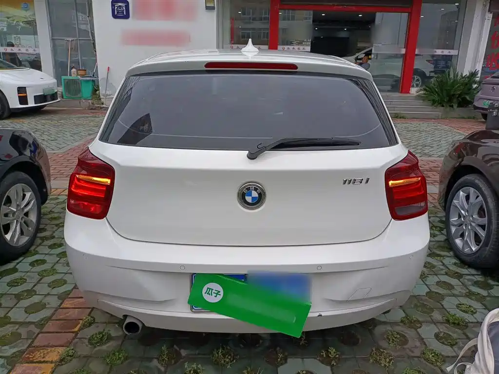 BMW 1 Series (Import) 2013 Facelift 118i Leading Model фото 6