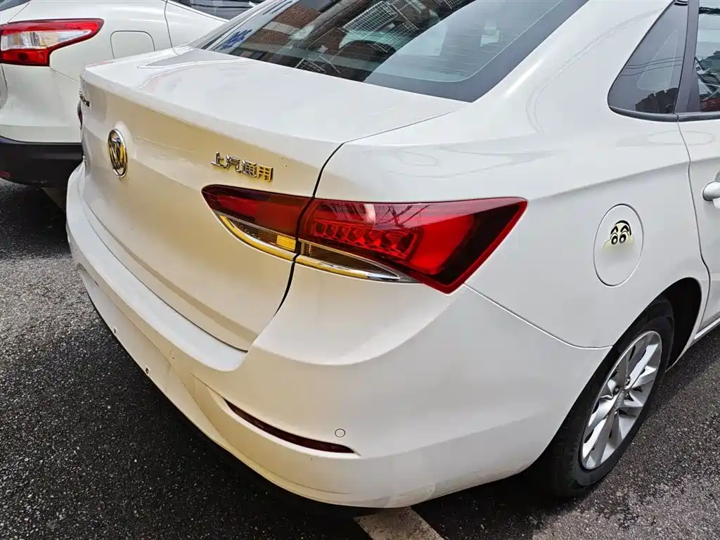 Buick Excelle 2019 15T DCT Progressive Type China VI фото 8