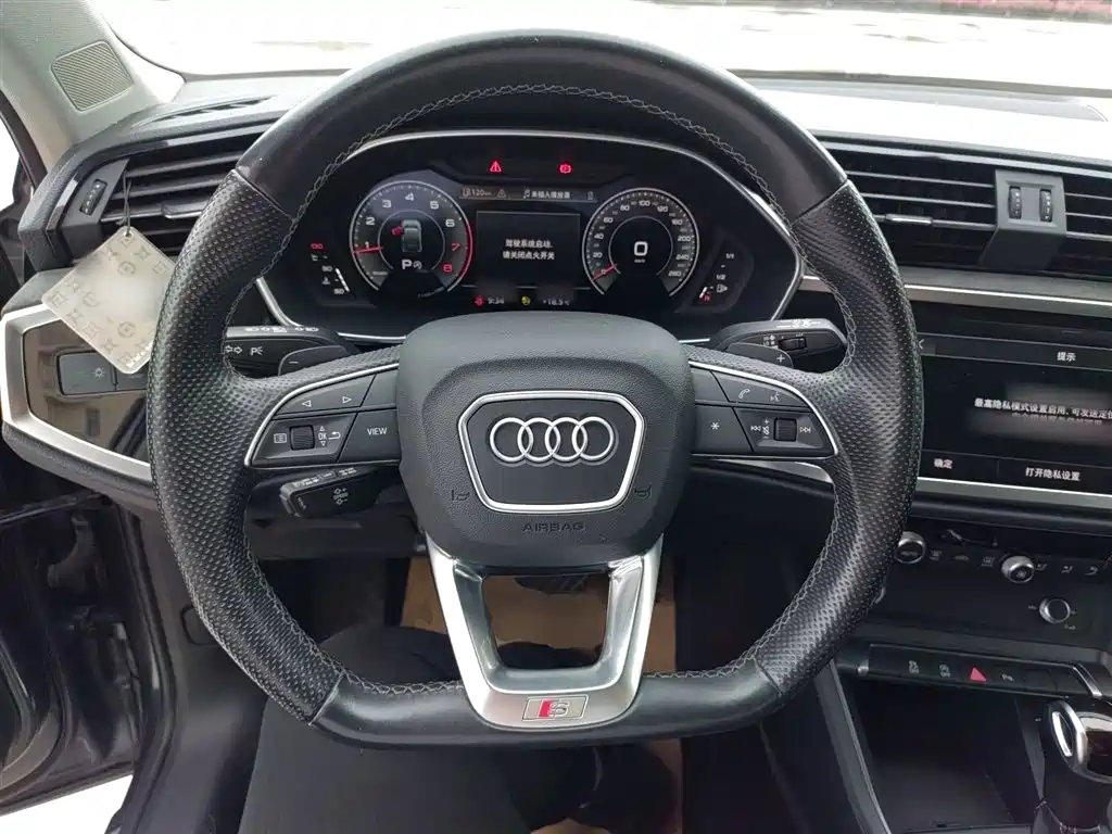 Audi Q3 Sportback 2023 40 TFSI Fashion фото 10
