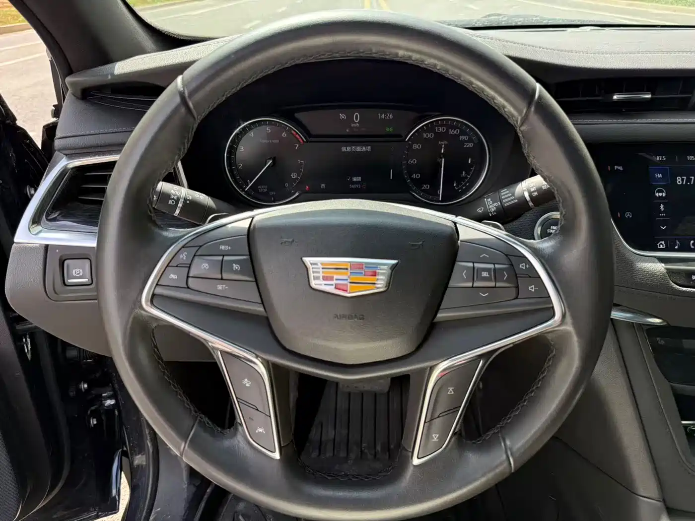 Cadillac XT5 2022 2.0T 2WD Luxury фото 6