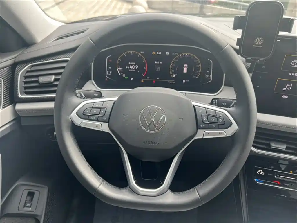 Volkswagen Tayron 2024 330TSI 2WD Luxury Plus Advanced фото 13