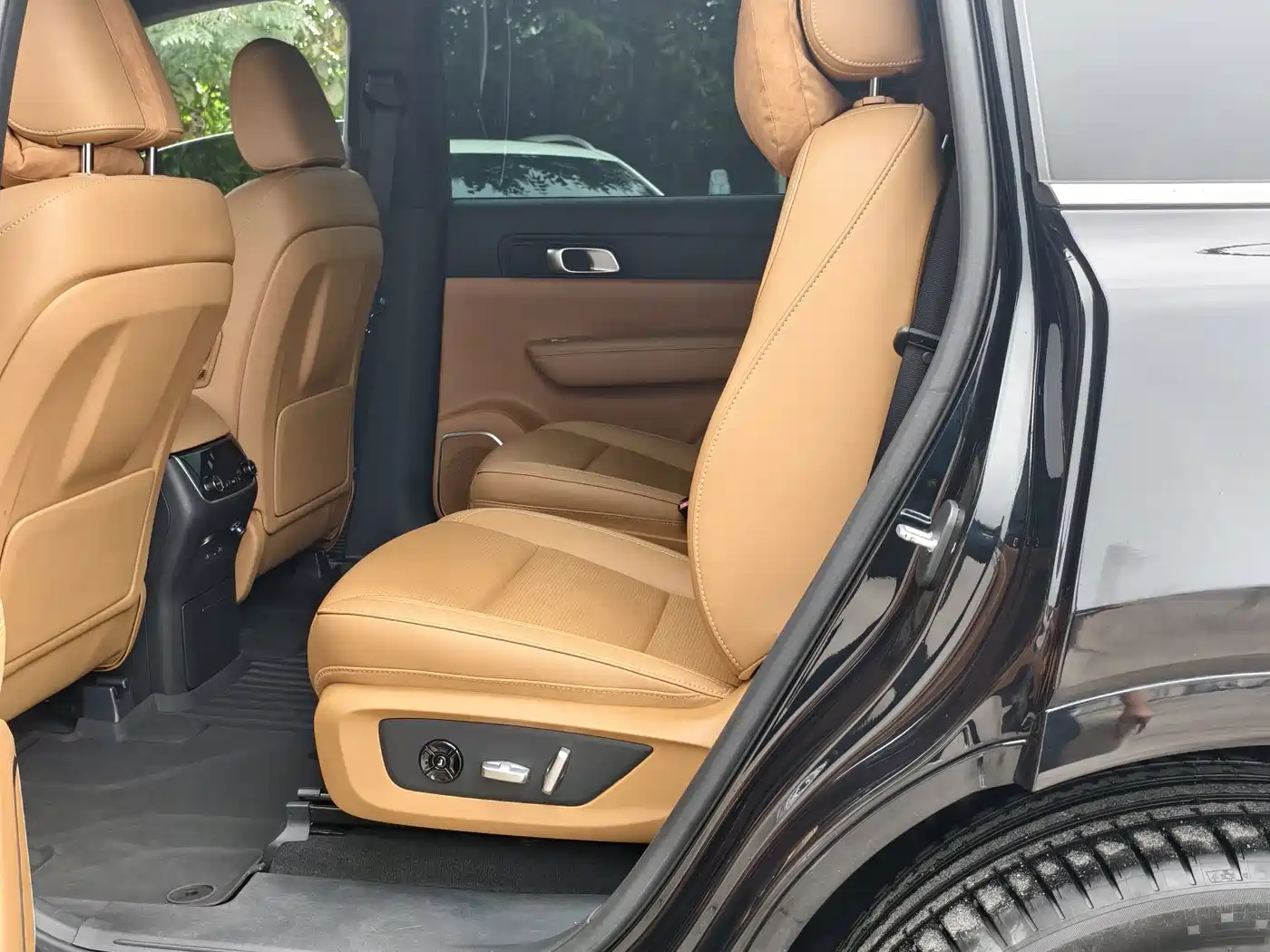 Фото 8 - Li Auto Li ONE