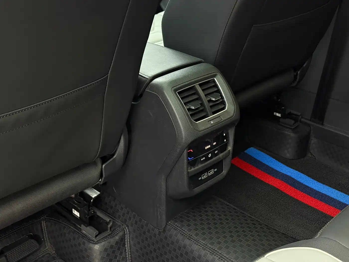 Volkswagen Tayron 2023 280TSI 2WD Luxury Plus Advanced Edition фото 14