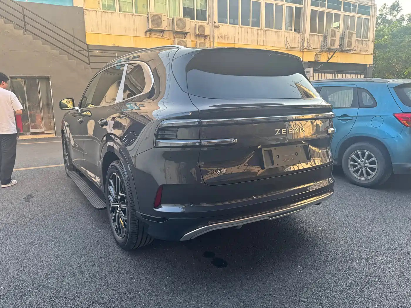 ZEEKR 8X 2026