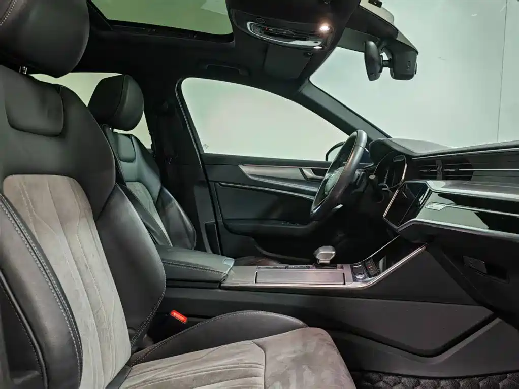 Audi A6L 2021 45 TFSI Exclusive Sport фото 8