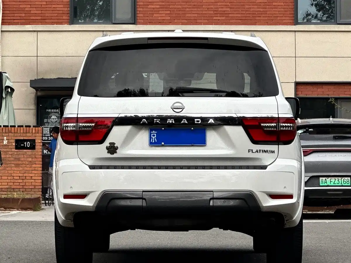 Nissan Patrol 2022 2023 Model ARMADA 5.6L Invincible Fleet Platinum Edition