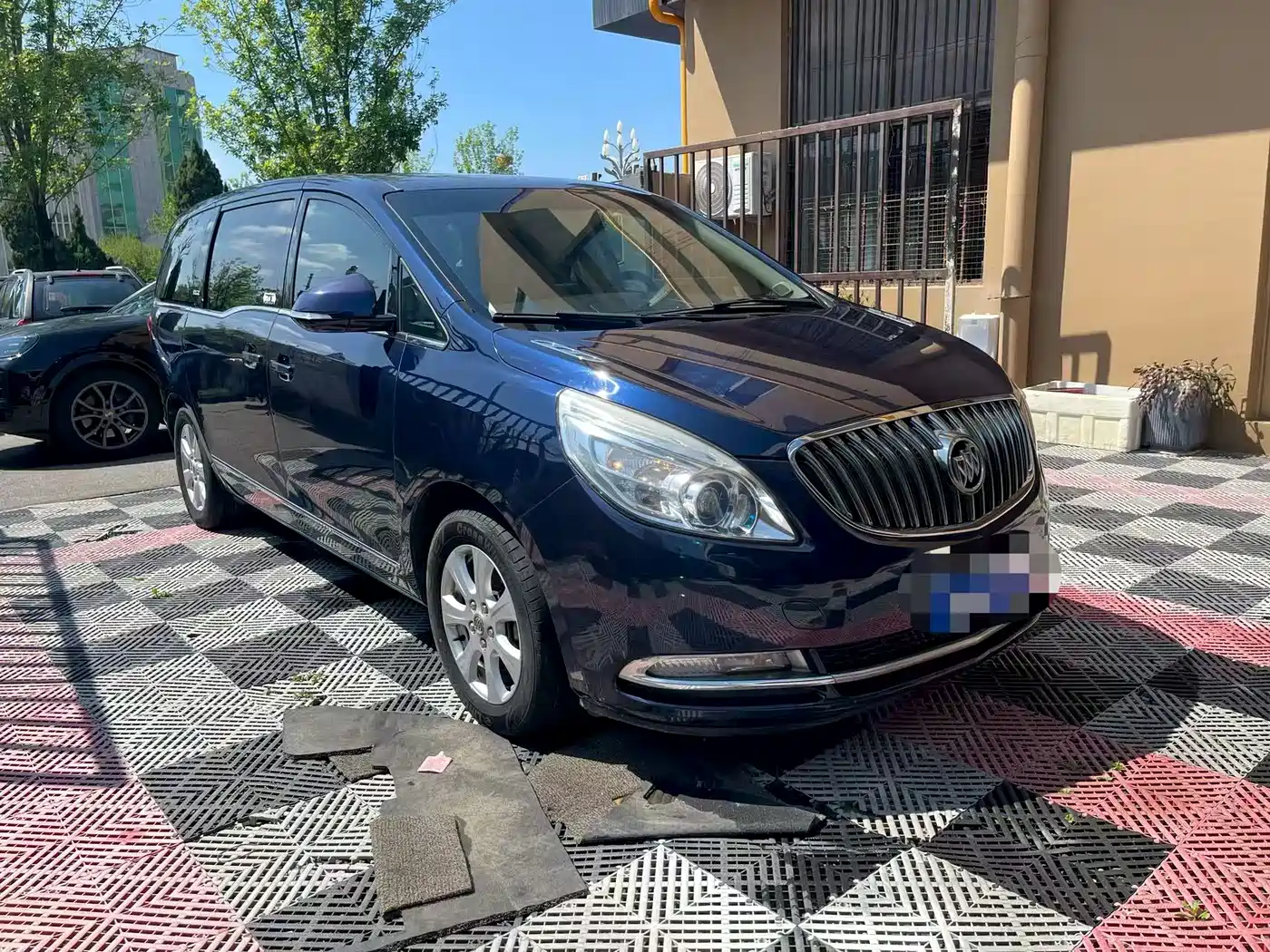 Buick GL8 2014 3.0L GT Luxury Business Elegance фото 3