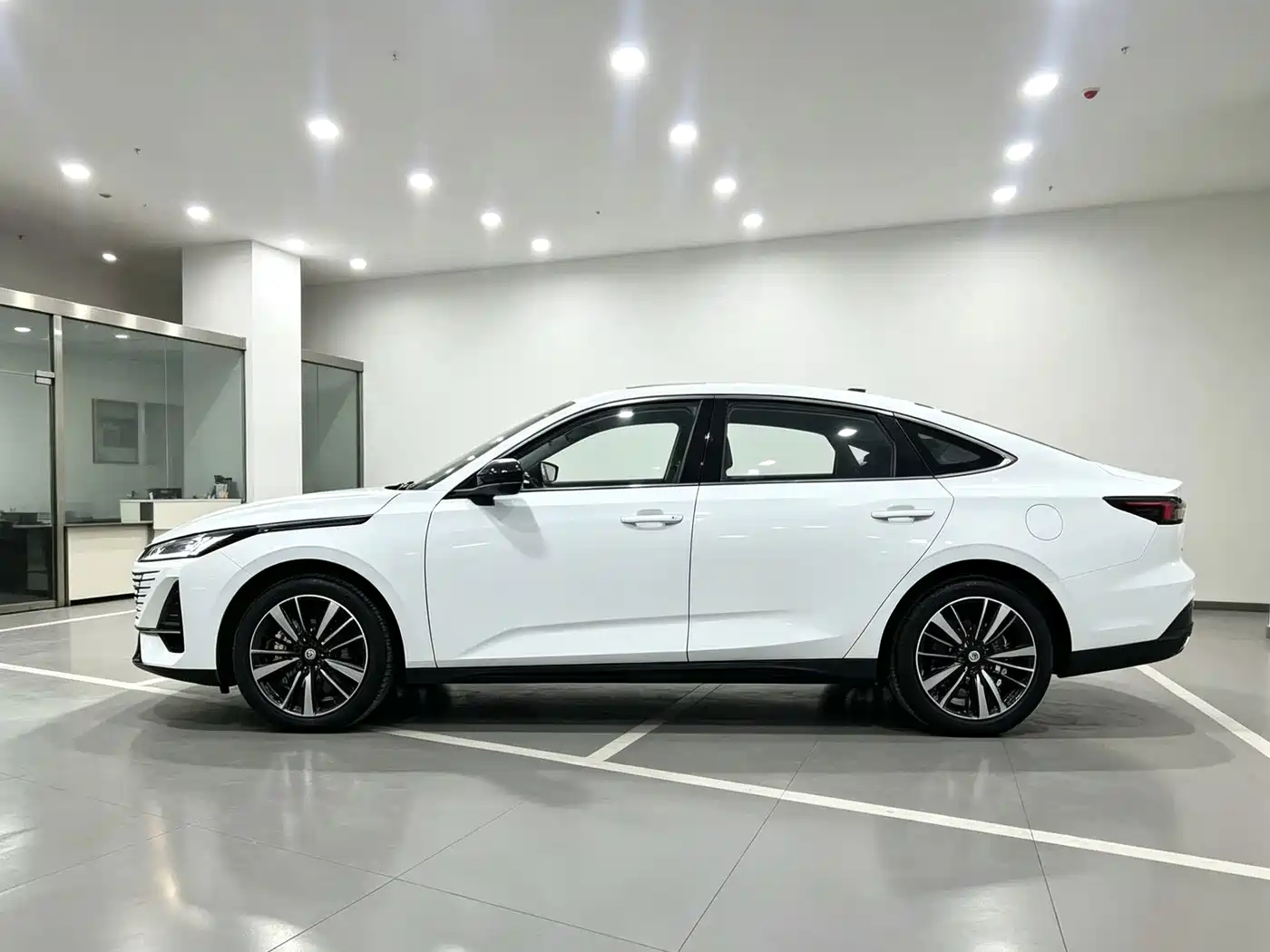 Changan Eado 2025 2025 Model Year Facelift 1.5T 500Bar Basic Edition