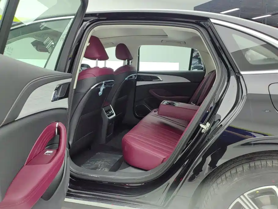Hongqi H5 PHEV 2026 2025 130 Super Hybrid Edition