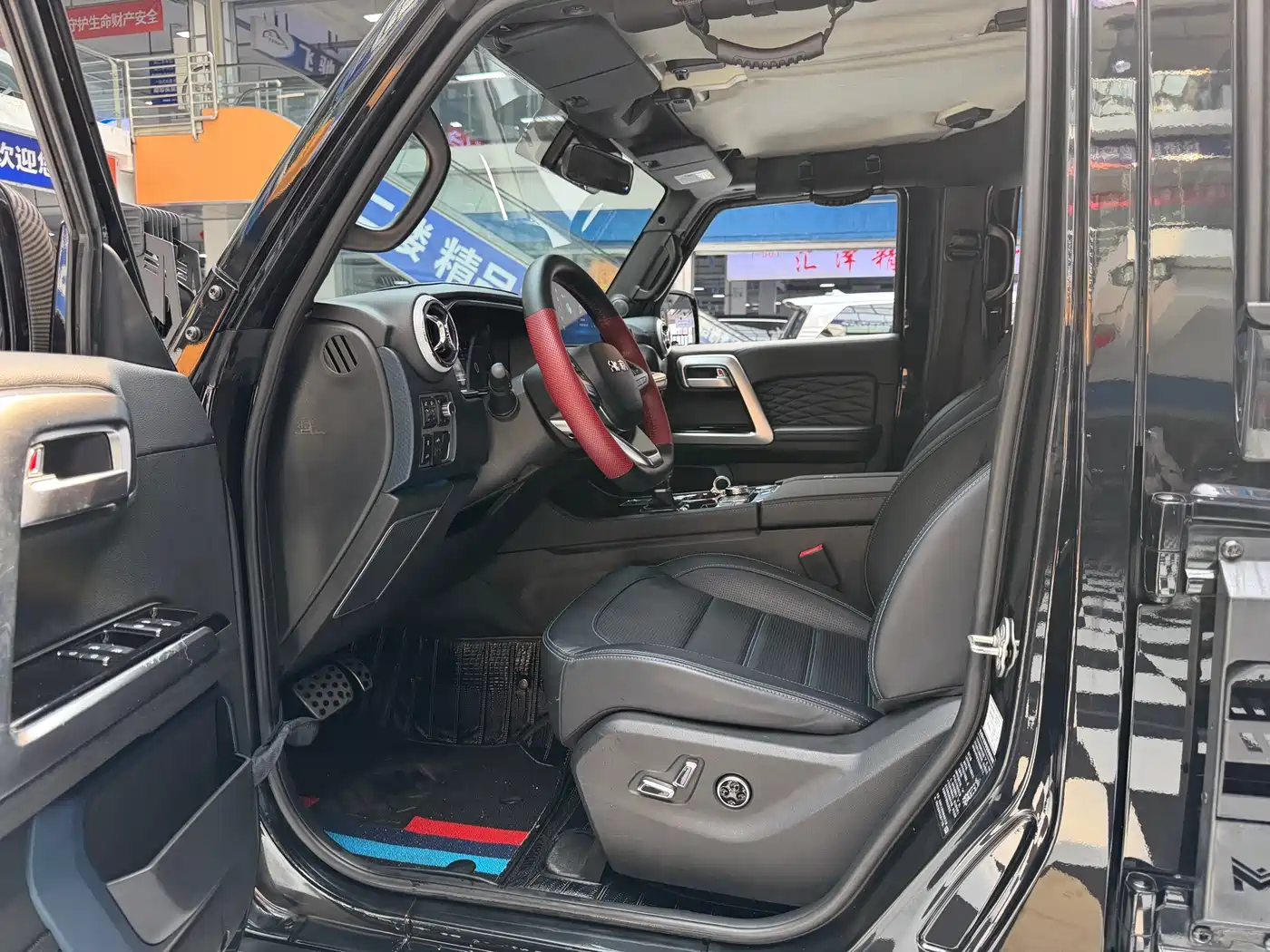BAIC ORV Beijing Offroad BJ40 2023 2.0T Auto 4WD Urban Hunter Knight Edition фото 11