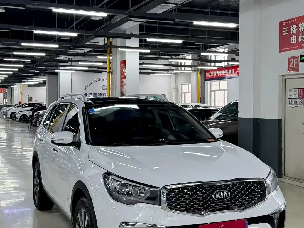 Kia KX7 2017 2.4L Automatic 2WD GLS 5-seater фото 3
