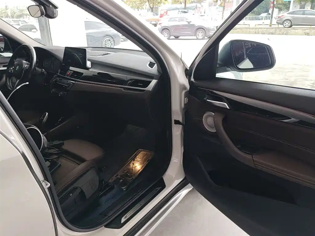 BMW X1 2021 sDrive20Li Exclusive фото 11