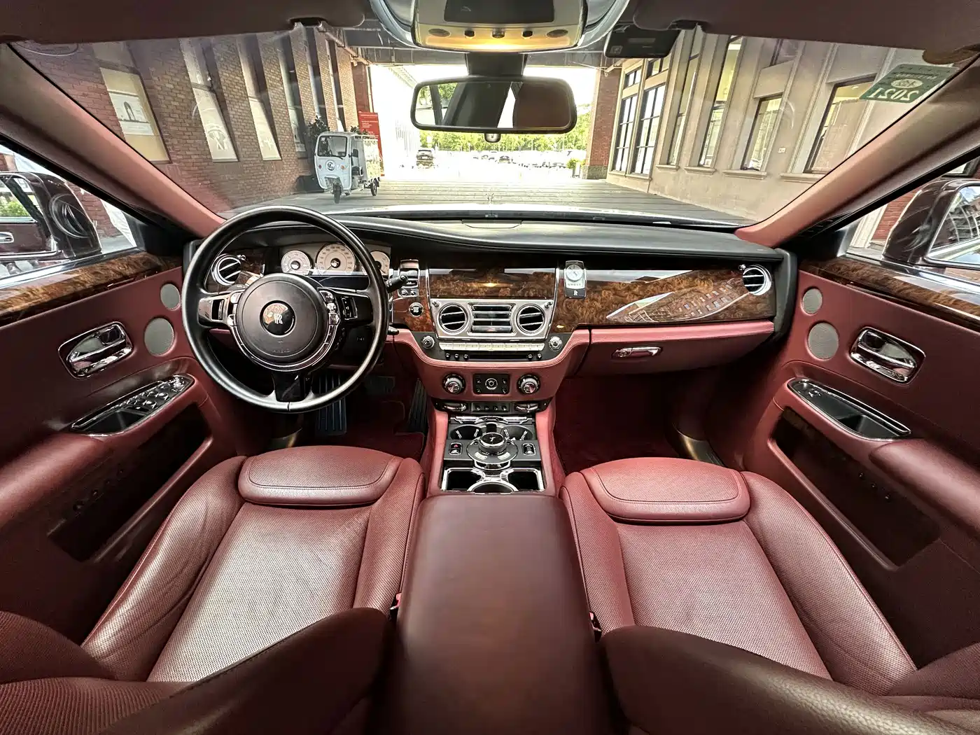 Фото 3 - Rolls-Royce Ghost