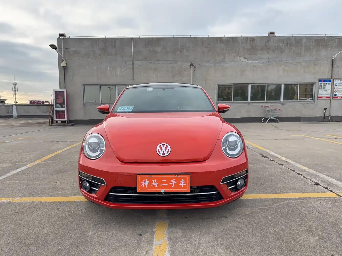 Volkswagen Beetle 2017 180TSI Style фото 2
