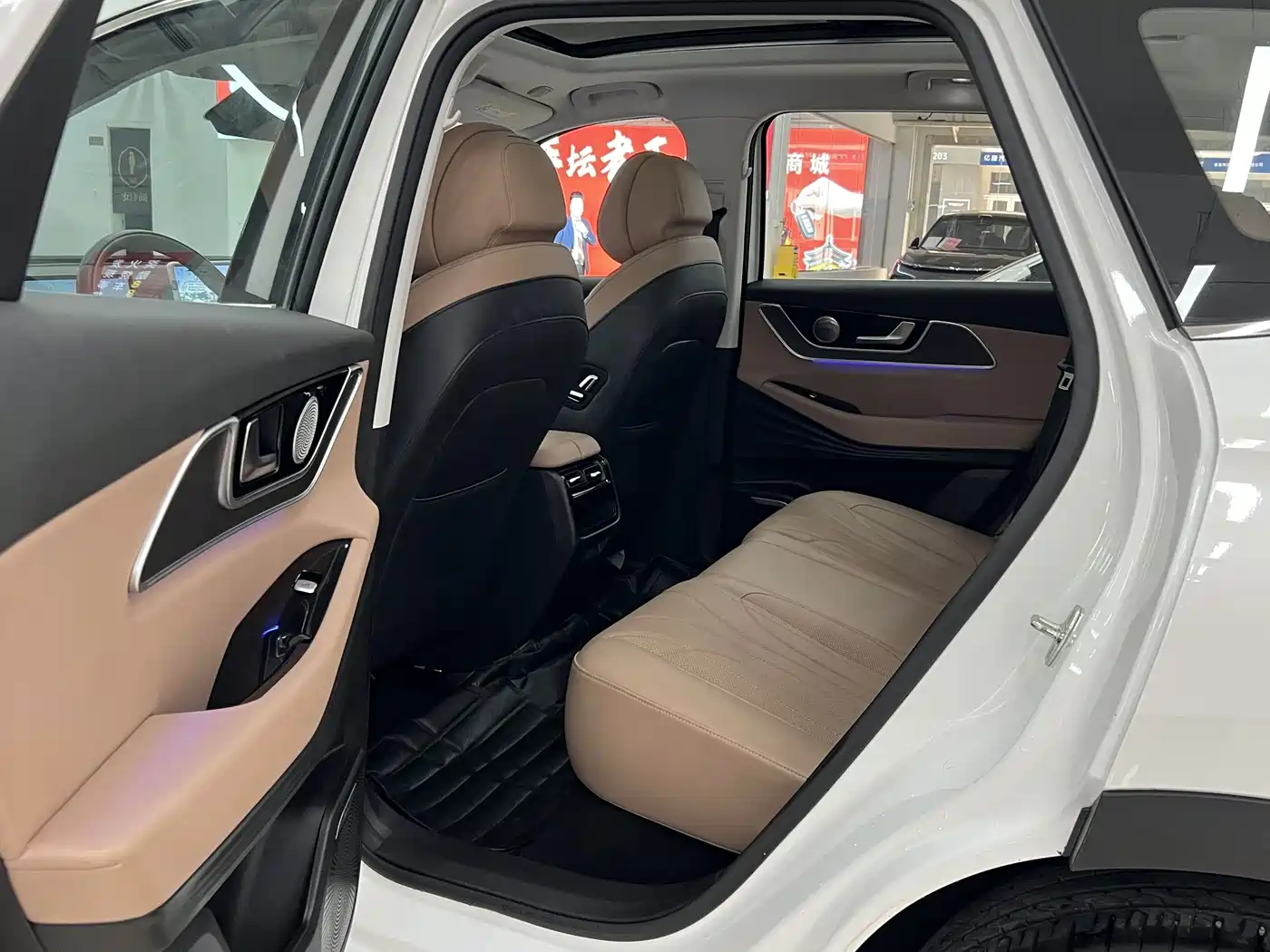 Chery Tiggo 8L 2024 2024 Model 2.0T 2WD Luxury 5-Seater