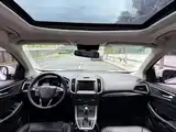 Фото 24 - Ford Edge