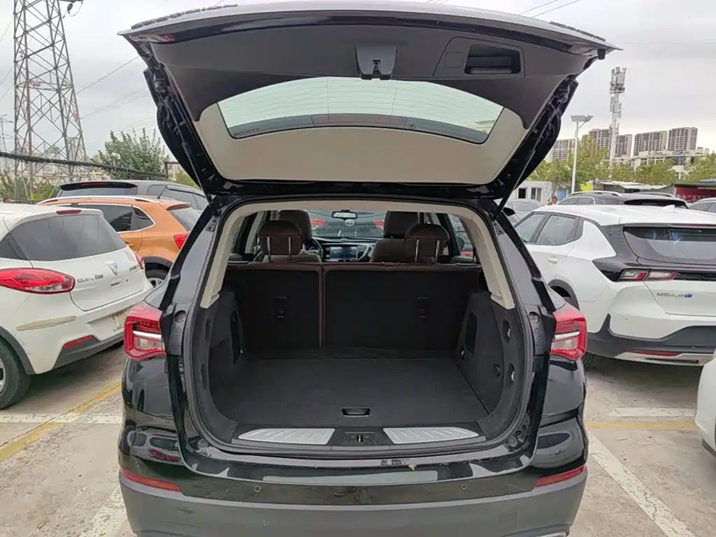 Photo 19 - Buick Envision Plus
