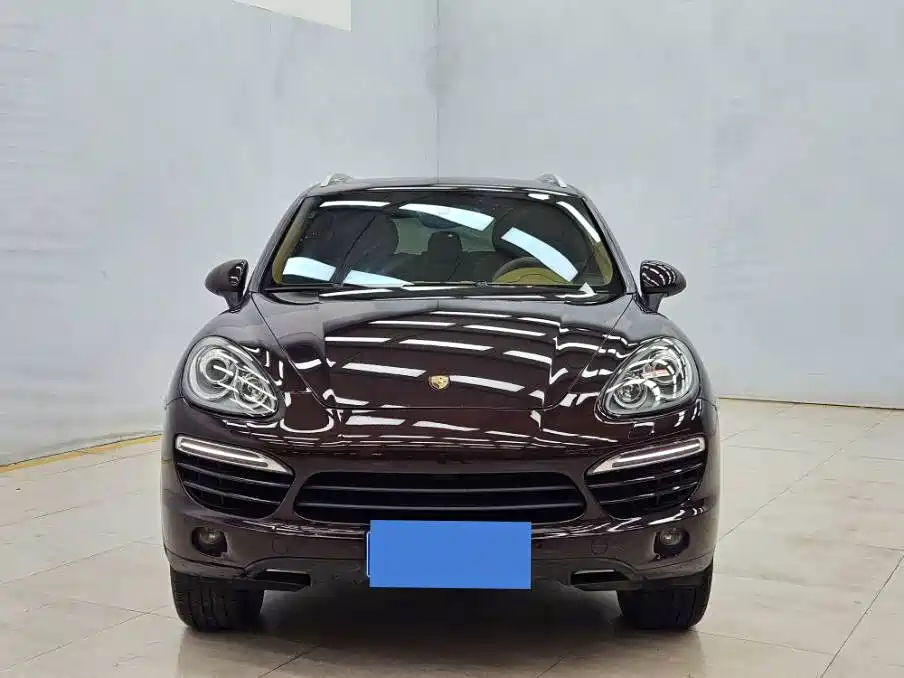 Porsche Cayenne 2014 Cayenne Platinum Edition 3.0T фото 5