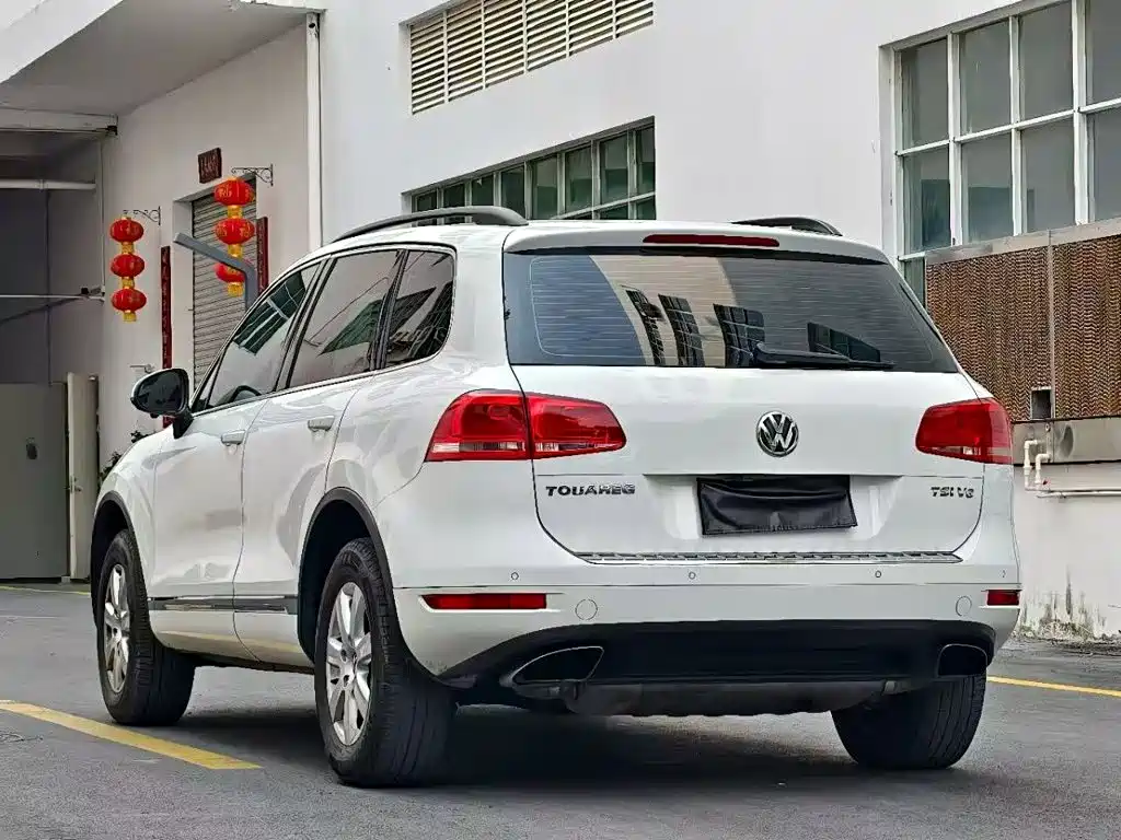 Фото 16 - Volkswagen Touareg