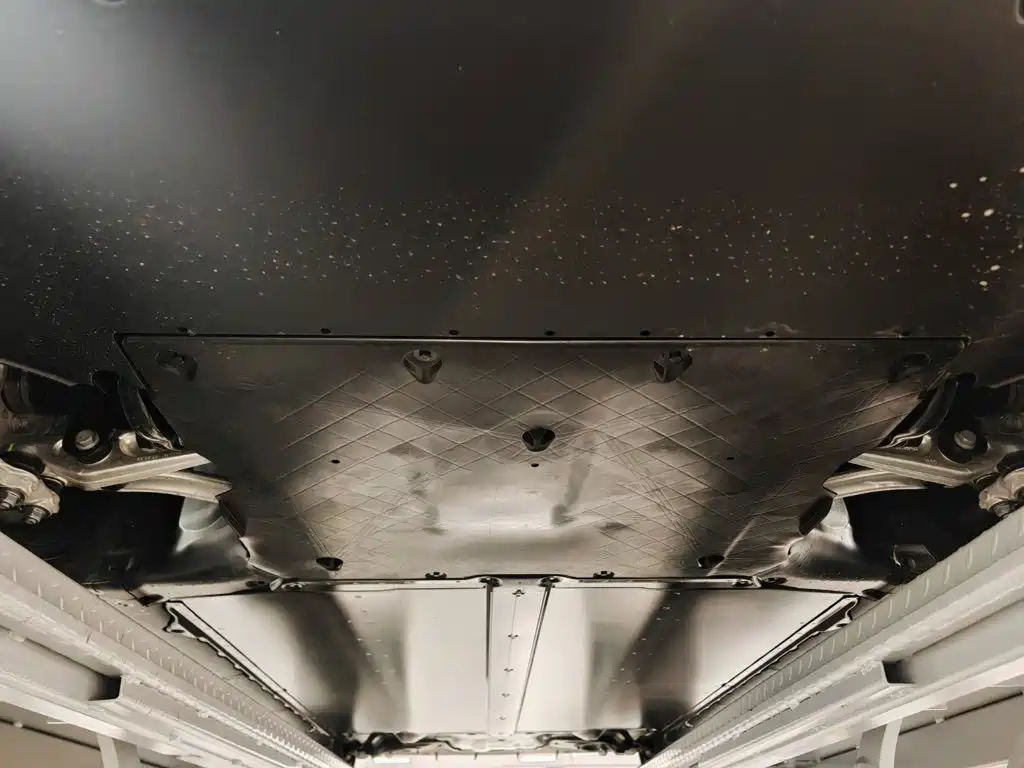 Фото 24 - Tesla Model 3