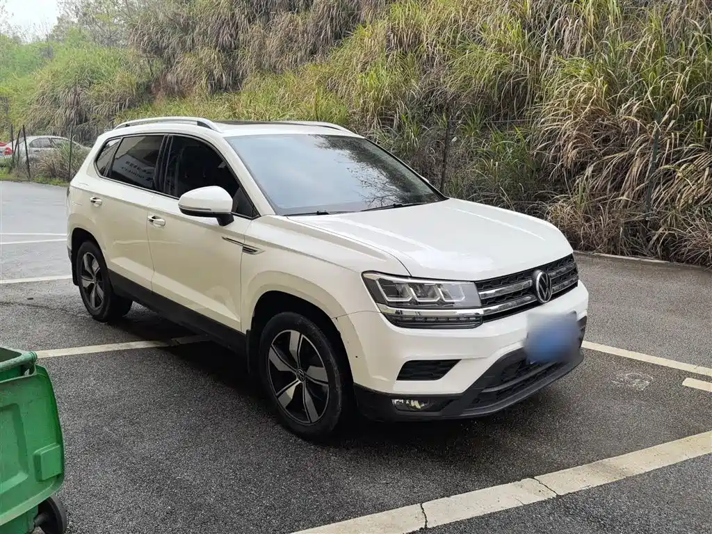 VOLKSWAGEN TUYUE
