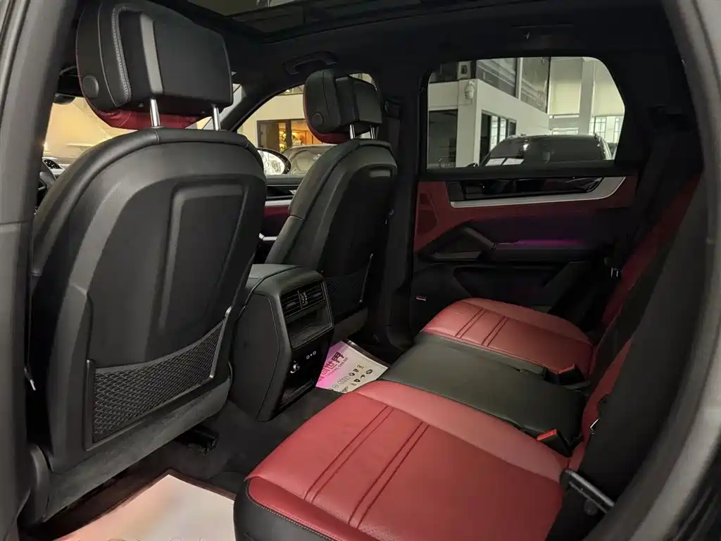 Porsche Cayenne 2025 Cayenne 3.0T Dream Chaser Edition фото 2