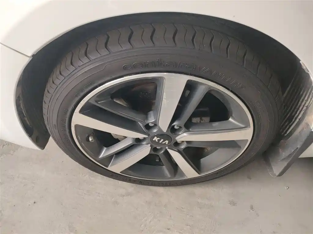 Kia K3 2017 1.6L Automatic 15th Anniversary Special GLS фото 25