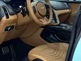 Фото 15 - Aston Martin DBX